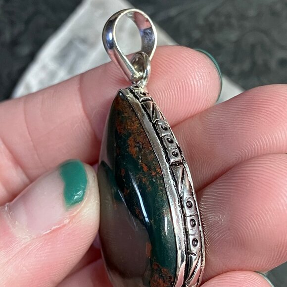 Heliotrope Bloodstone Pendant Stone Crystal Jewelry - Picture 6 of 10